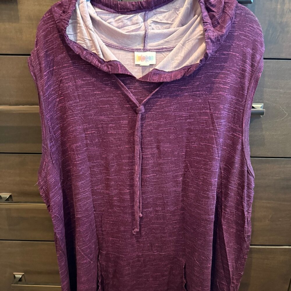 LuLaRoe ' Brittany' Sleeveless Hoodie 3X